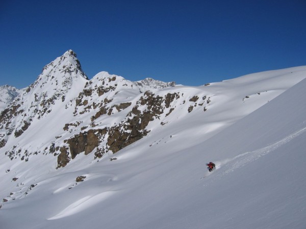 #5 encore... : n encore... : n'oublions pas un superbe décor qui réhausse le contraste ciel bleu/poudre qui vole