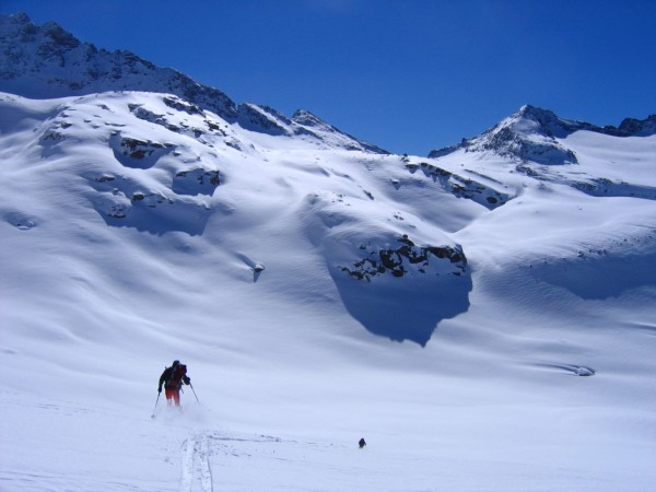#6 Mais que faire? : C Mais que faire? : C'est simple: on va tirer tout à gauche jusqu'au Col Perdu, se descendre tout le glacier des sources de l'Arc, et remonter tout à droite au col Martellot