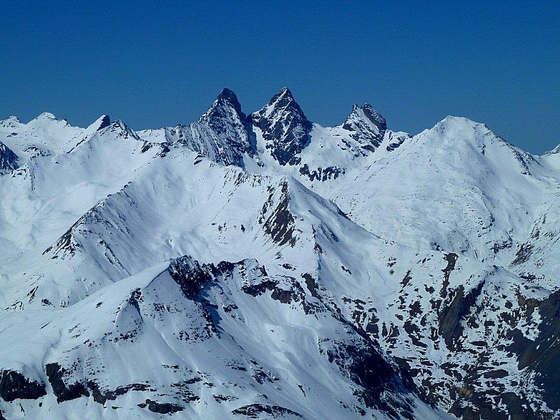 #6 les aiguilles d les aiguilles d'arves : y'en a pleins d'autres a voir de la haut mais je vais pas tout mettre.
