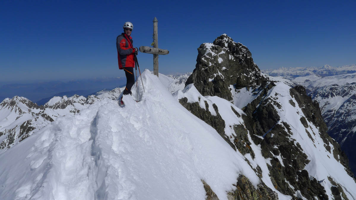 #6 Croix de Belledonne : J Croix de Belledonne : J'ai attendu moms toute la matinée ( depuis 11h58), il n'est arrivé que l'après-midi (12h02)