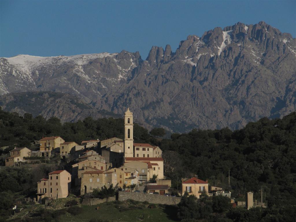 #2 village près de Corte : entre Corte et Asco village près de Corte : entre Corte et Asco