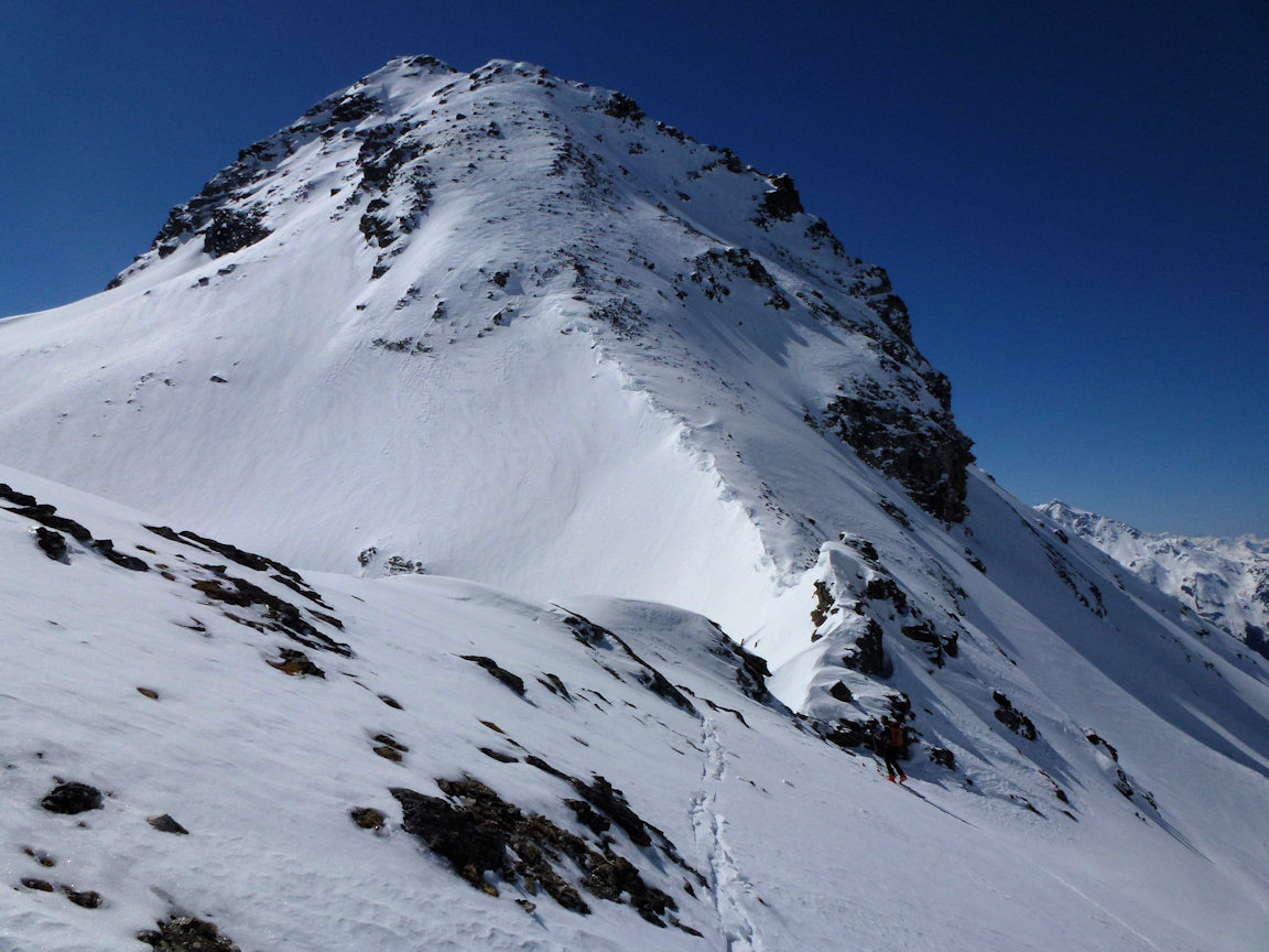 Col de la Sassière (2841 m) : Au pied de l'arête Nord du Bec de l'Ane.