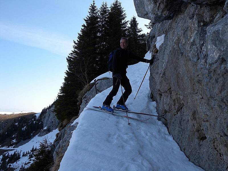 #4 scabreux ! : amusant et sans dangers ! scabreux ! : amusant et sans dangers !