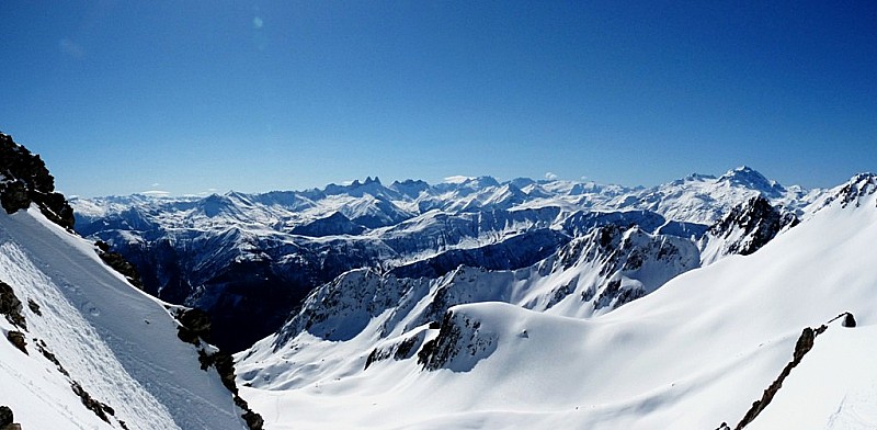 #2 Vue de la Brèche : Les Aiguilles d Vue de la Brèche : Les Aiguilles d'Arves, les Ecrins et l'Etendard