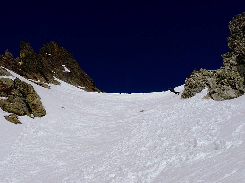 #9 Descente : Et notre surfeur qui ferme la marche. Descente : Et notre surfeur qui ferme la marche.