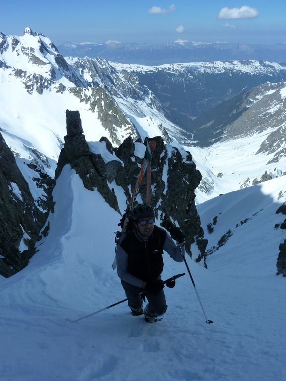 #6 au dessus de la portion où le couloir se coupe en deux au dessus de la portion où le couloir se coupe en deux
