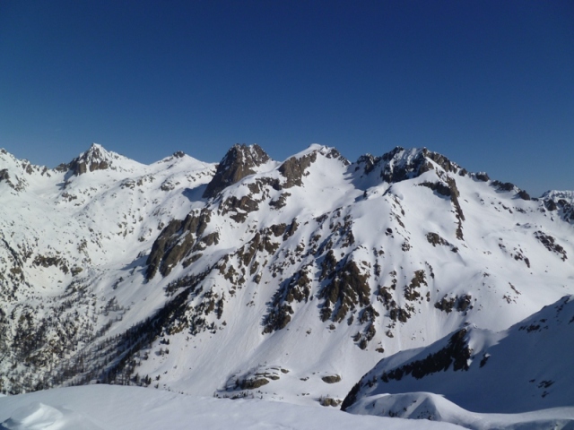 #3 Vue du sommet : Agnel, Cougourde, Gaisses Vue du sommet : Agnel, Cougourde, Gaisses