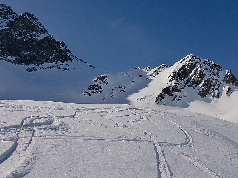 #4 col de la pt de l col de la pt de l'église : première monté cote 2600 piéd de l'arête de la pt de l'église