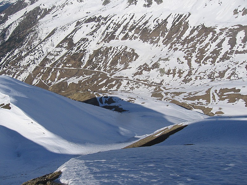 #4 cote belle : bas du vallon et la route cote belle : bas du vallon et la route