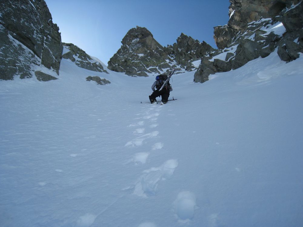 #7 Haut du couloir : juste avant le ressaut, on va sortir à gauche Haut du couloir : juste avant le ressaut, on va sortir à gauche