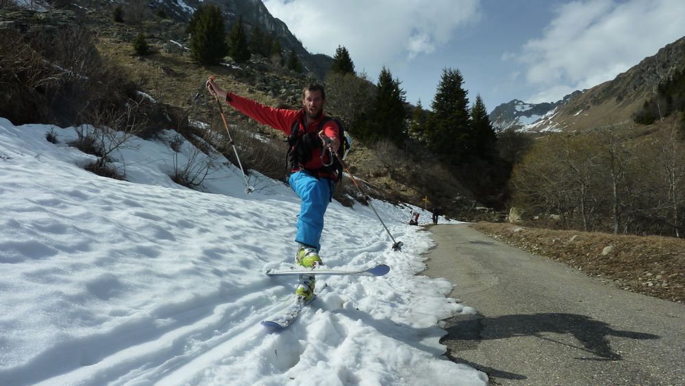 #16 Enneigement du jour : ça skie à la voiture qu Enneigement du jour : ça skie à la voiture qu'on vous dit...