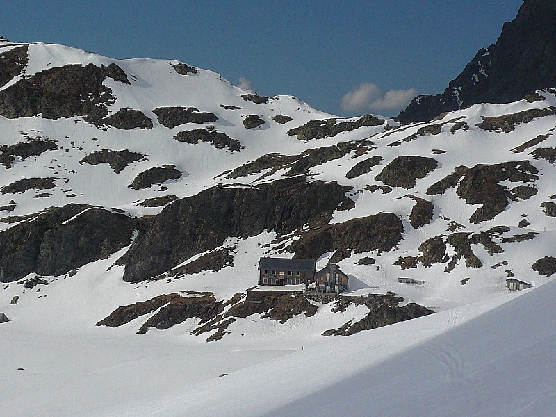 #8 refuge : ouvert refuge : ouvert