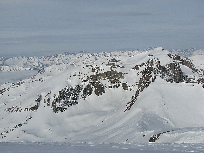 #12 Pointe Margareis 2650 m. : et Mercantour au fond. Pointe Margareis 2650 m. : et Mercantour au fond.