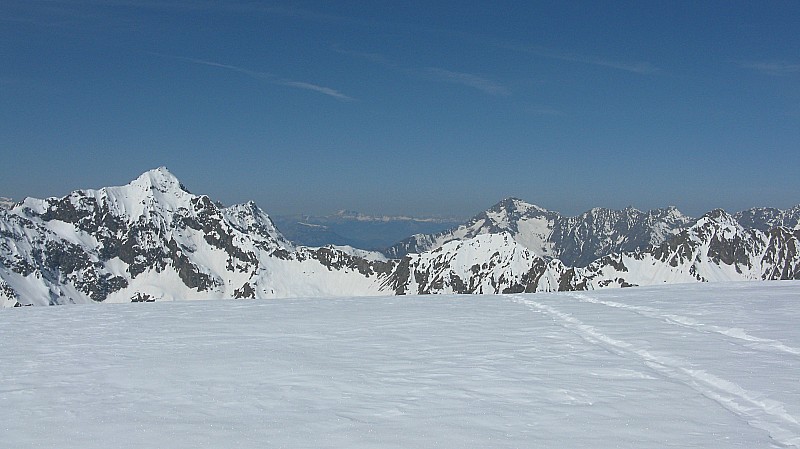 #8 du sommet : Au loin, là-bas, la chaîne du Vercors... du sommet : Au loin, là-bas, la chaîne du Vercors...