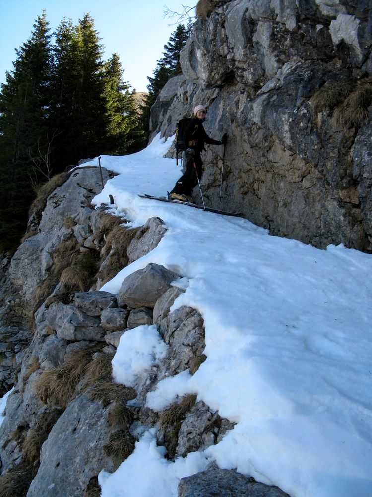 #7 Col du Rasoir : Alex dans le Pas de la chèvre Col du Rasoir : Alex dans le Pas de la chèvre
