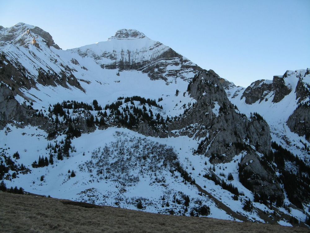 #2 Col du Rasoir : Accès au passage de la chèvre Col du Rasoir : Accès au passage de la chèvre