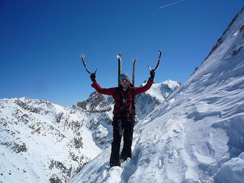 #7 la fin : sortie du couloir, plus qu la fin : sortie du couloir, plus qu'à skier la face N de creux noir