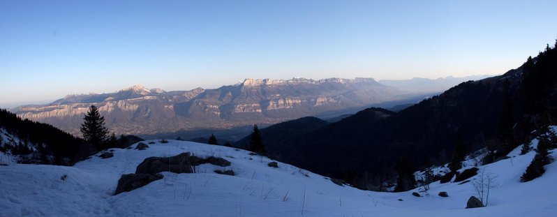 #1 Chartreuse : Leve de soleil sur la Chartreuse Chartreuse : Leve de soleil sur la Chartreuse