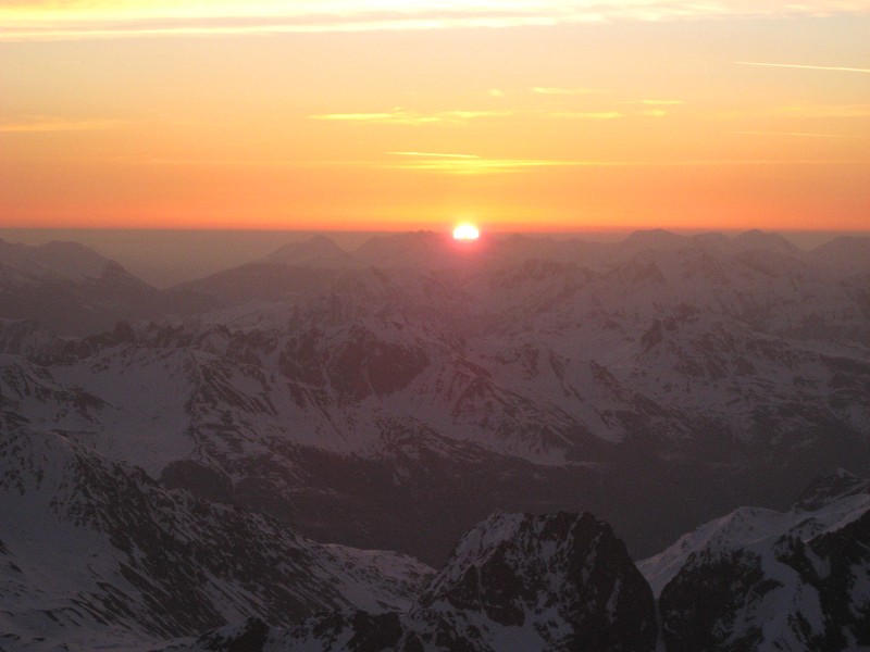 #13 Lever de soleil : 7h00 : Lever de soleil depuis le sommet de le Grande Ruine Lever de soleil : 7h00 : Lever de soleil depuis le sommet de le Grande Ruine