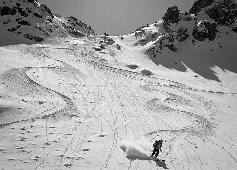 Versant NE du Pic de Portarro : vers la Coma de Crabes, une neige excellente