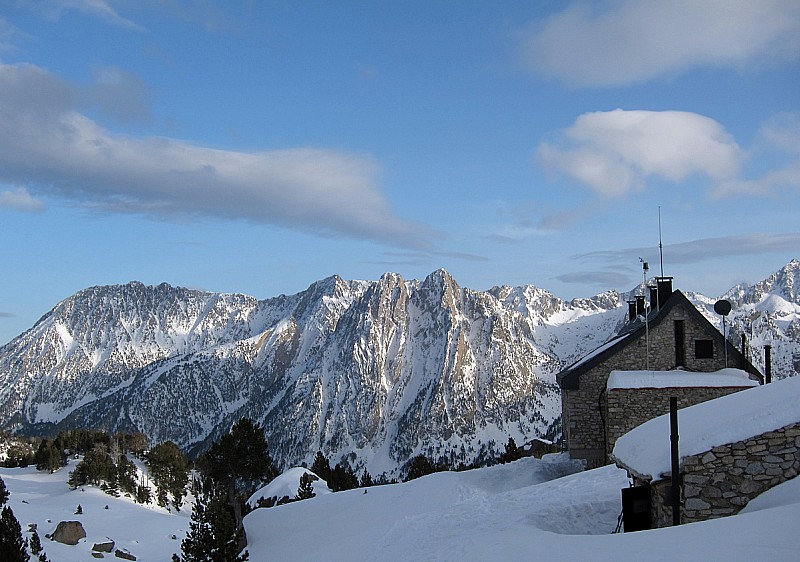 Refuge d'Amitges : partie hiver (10 places) et partie été