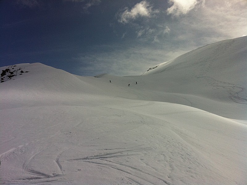 #5 Descente de Sagne Longue : Vallon de Clausy, neige croutée en haut, puis petite moquette à gauche Descente de Sagne Longue : Vallon de Clausy, neige croutée en haut, puis petite moquette à gauche