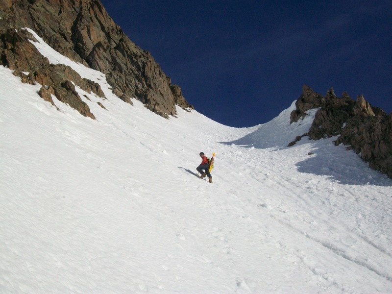 #4 Pic central du Vaccivier : Mais bon, il s Pic central du Vaccivier : Mais bon, il s'y attèle quand même. C'est journée glande aujourd'hui !