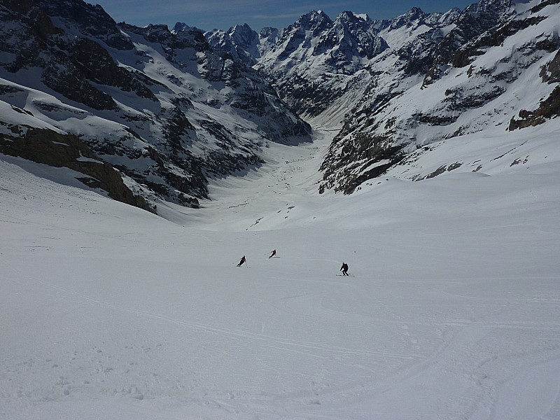 #4 Plus bas : L Plus bas : L'équipe du jour à fond les ballons
dans le haut du Vallon