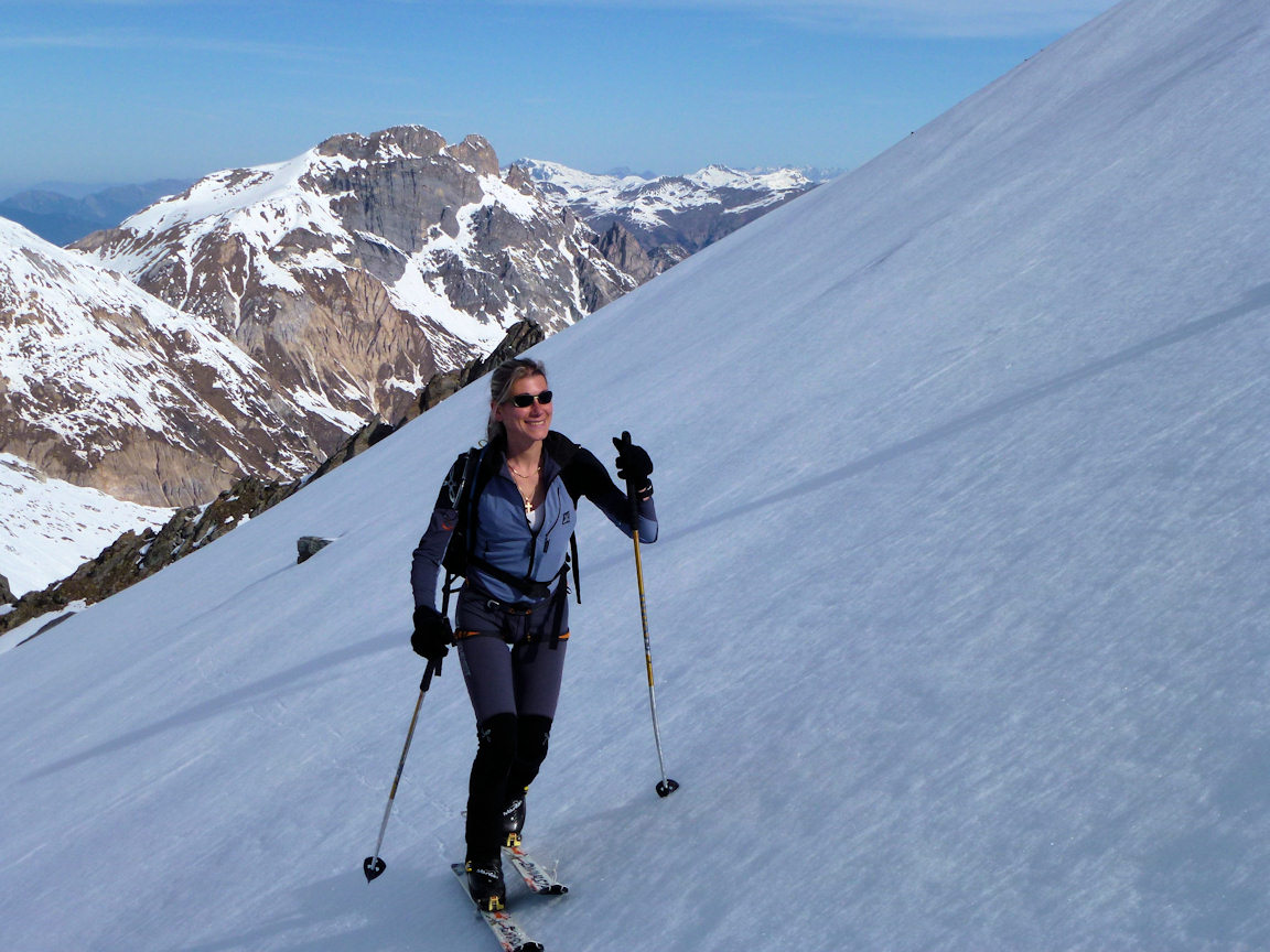 #13 Sur l Sur l'arête du Vallonnet : Caroline tout sourire.