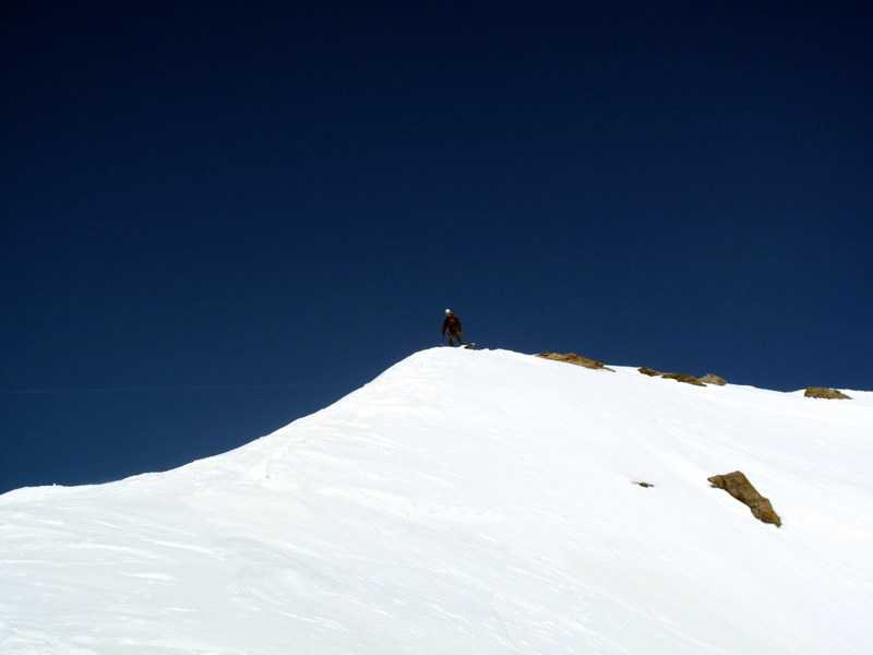 #5 Départ du sommet : L Départ du sommet : L'arête se ski sans trop de problème