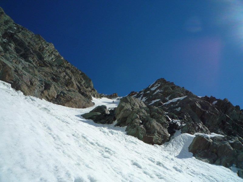 #1 Gde Parei : Pïerre dans le bas du couloir Gde Parei : Pïerre dans le bas du couloir