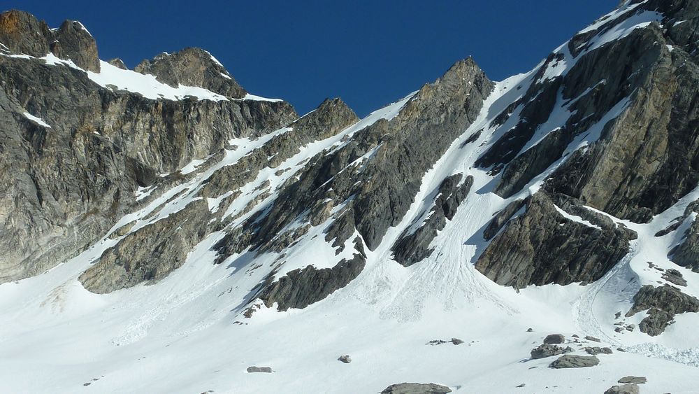 #4 Couloir SW : ça sera beaucoup plus skiant qu Couloir SW : ça sera beaucoup plus skiant qu'il n'y parait