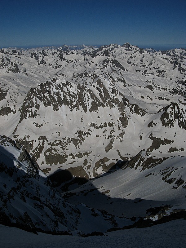#20 Vue vers le nord ouest : Vue vers le nord ouest, le vallon de Gaube Vue vers le nord ouest : Vue vers le nord ouest, le vallon de Gaube
