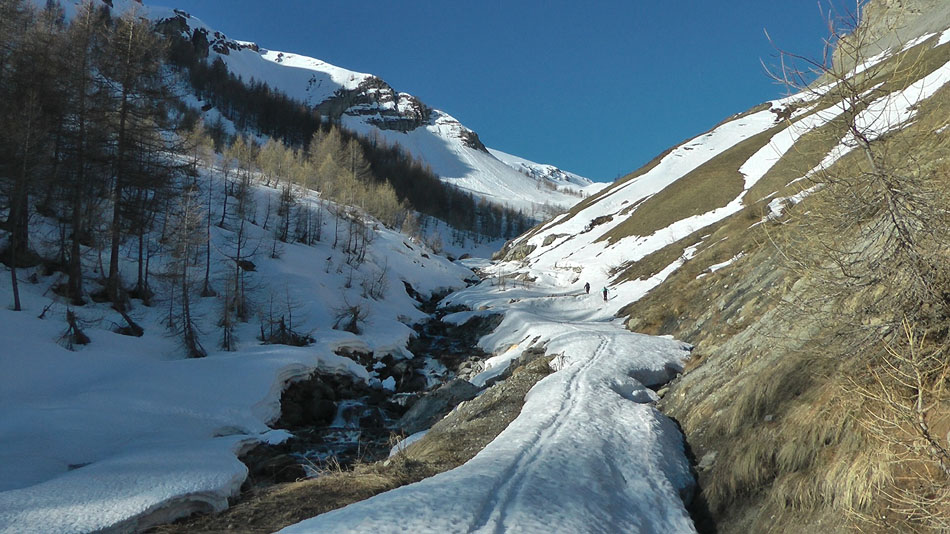 #6 plus grand chose au sud, encore une belle couche au nord plus grand chose au sud, encore une belle couche au nord