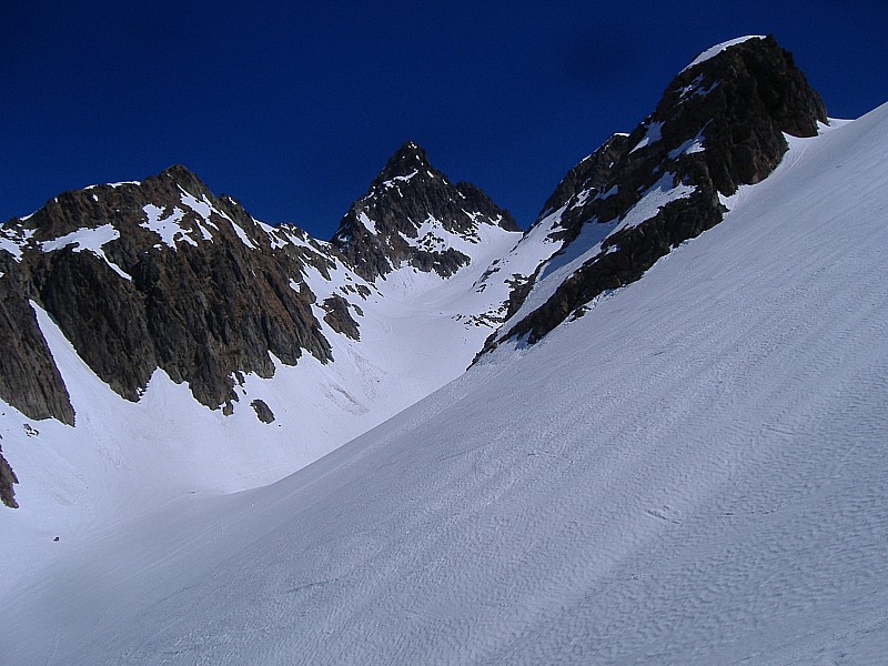 Col du Gleyzin : depuis le Glacier du Gleyzin; col et pointe du Gleyzin