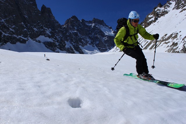 #4 Bosse de la Momie : Descente..moquette sur le Glacier Noir Bosse de la Momie : Descente..moquette sur le Glacier Noir