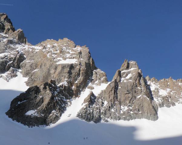#4 Col de Coste Rouge : Enfin au pied Col de Coste Rouge : Enfin au pied