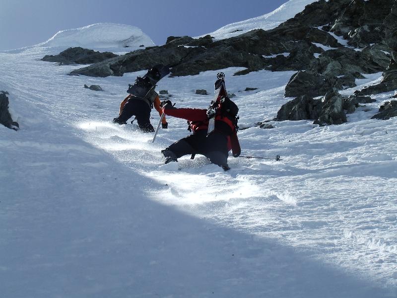 #4 Mont Petit Colon : On se croierait chez moi, en plein Sologne, avec les sangliers. Sylvain qui bataille devant moi ! Et l Mont Petit Colon : On se croierait chez moi, en plein Sologne, avec les sangliers. Sylvain qui bataille devant moi ! Et l'suisse, laisse moi un peu de neige !