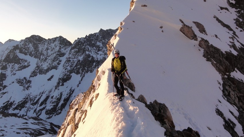 #5 tour de la meije : col des neige, petite arête éfilée tour de la meije : col des neige, petite arête éfilée