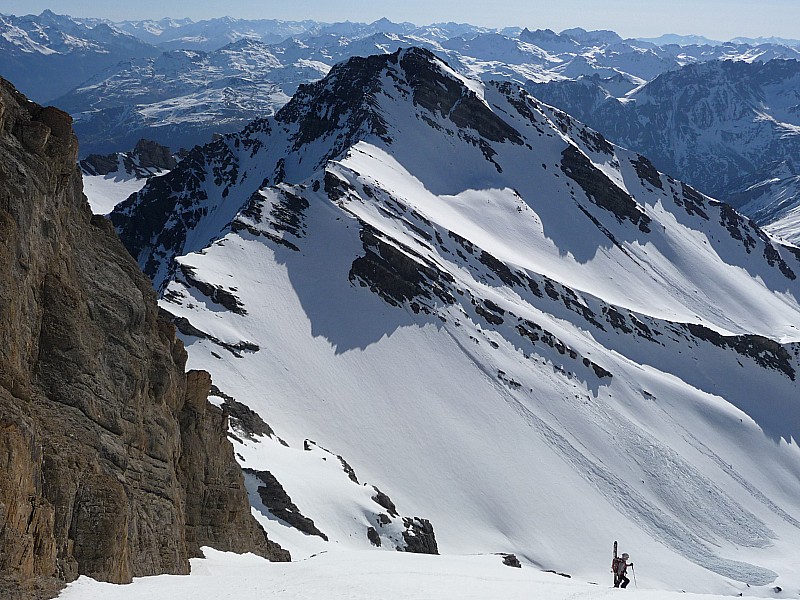 #4 Dans la face Est : + aiguille de l Dans la face Est : + aiguille de l'Epaisseur