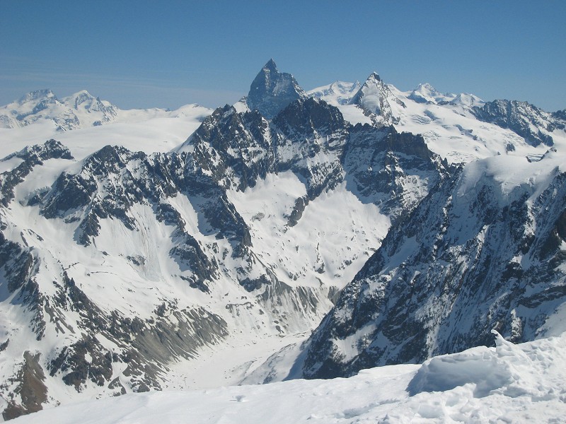 #28 Cervin et Dent d Cervin et Dent d'Hérens : Déjà impressionnants du Pigne !