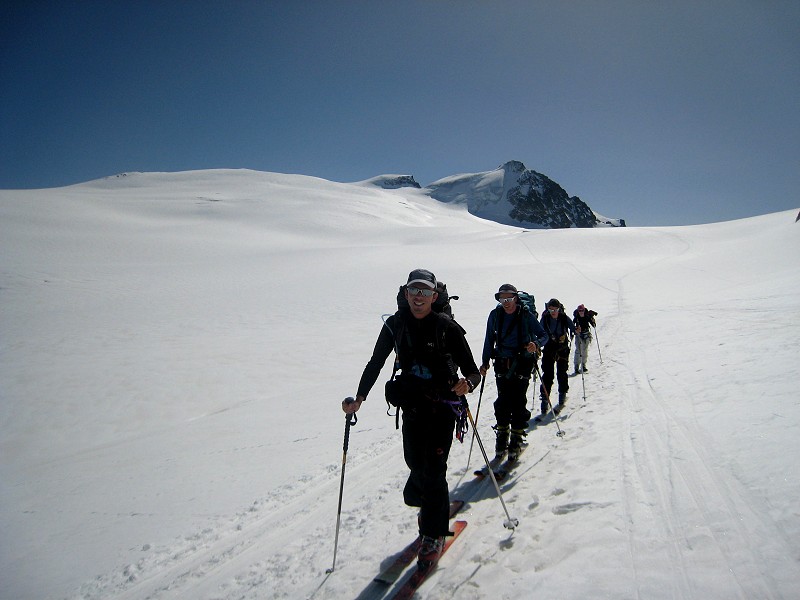 Glacier du Mont Miné : Court repeautage pour Bertol