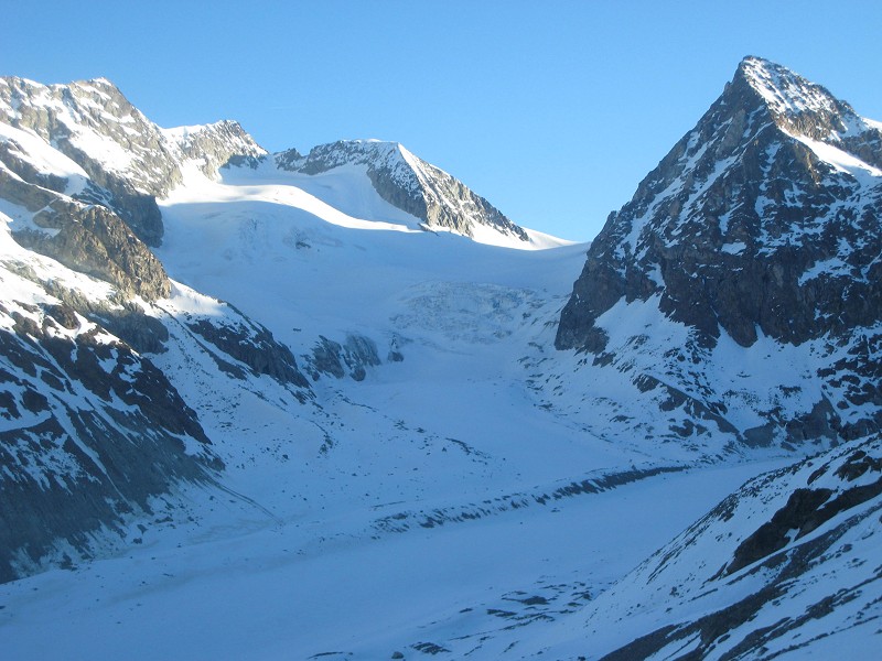 Serpentine : En montant au Portons, vue sur le glacier de la Serpentine