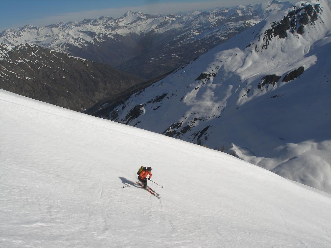 #6 neige bien lisse : sur fond de bric froid neige bien lisse : sur fond de bric froid