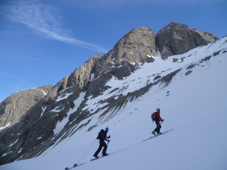 #3 Enfin du bleu, du blanc : Après le vallon austère qui porte bien son nom Enfin du bleu, du blanc : Après le vallon austère qui porte bien son nom