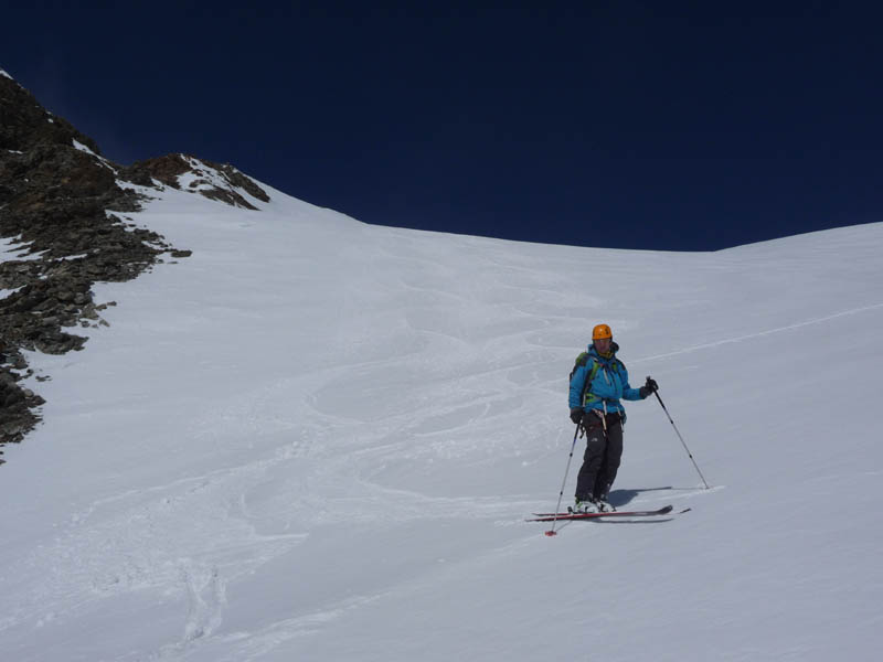 #11 Descente sur la calotte : La neige est transformée juste à point. Descente sur la calotte : La neige est transformée juste à point.