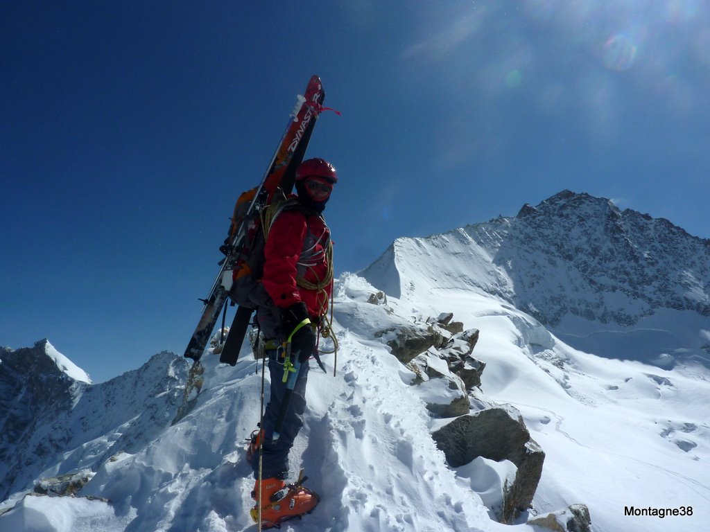 Arête du blanc : Paul fait la trace