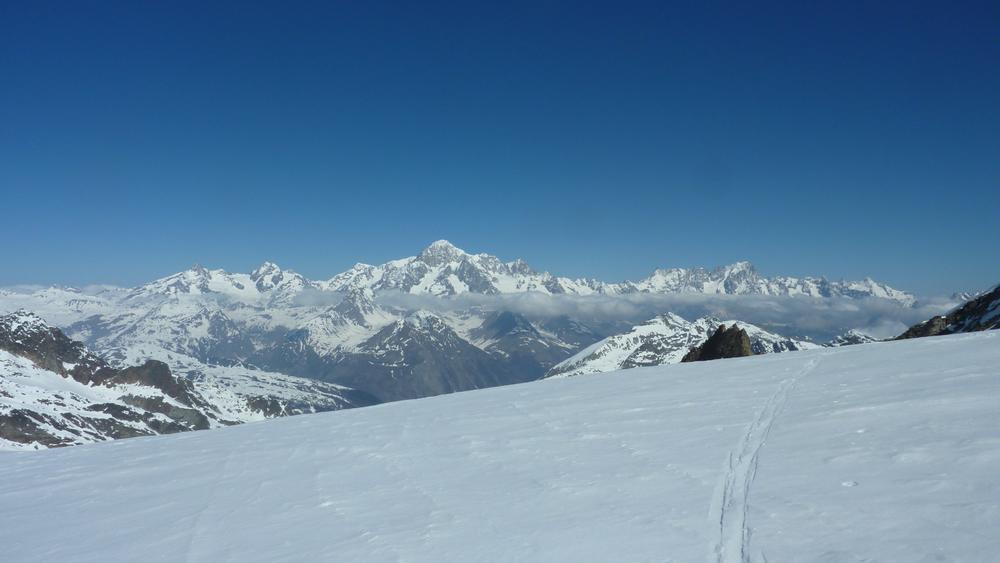 Massif du Blanc : Mont Blanc versant Sud, aux 1eres loges