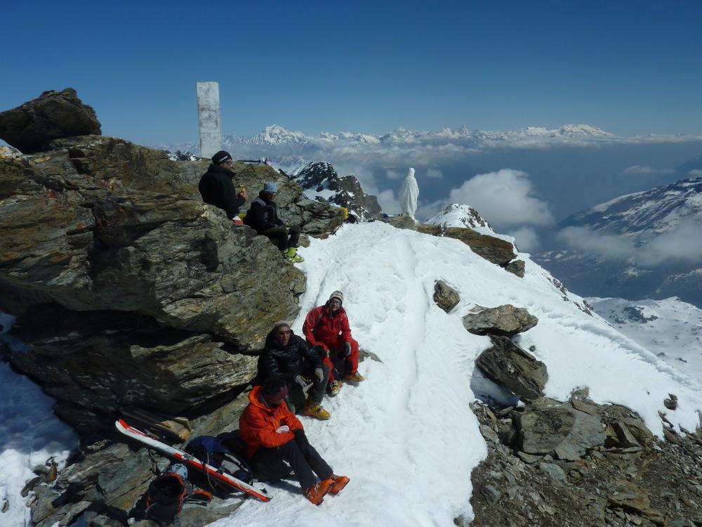 #15 Casse Croute : ça casse la croute en versant Sud mais il fait pas chaud quand meme... Casse Croute : ça casse la croute en versant Sud mais il fait pas chaud quand meme...