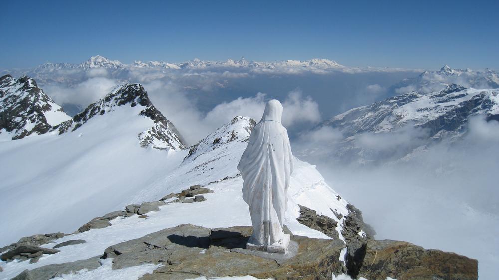 #16 Tete du Ruitor : la madone veille sur nous et nos montagnes adorées... Tete du Ruitor : la madone veille sur nous et nos montagnes adorées...